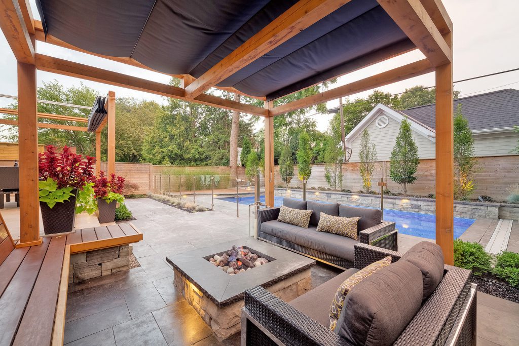 Six Modern Backyard Design Ideas - ShadeFX