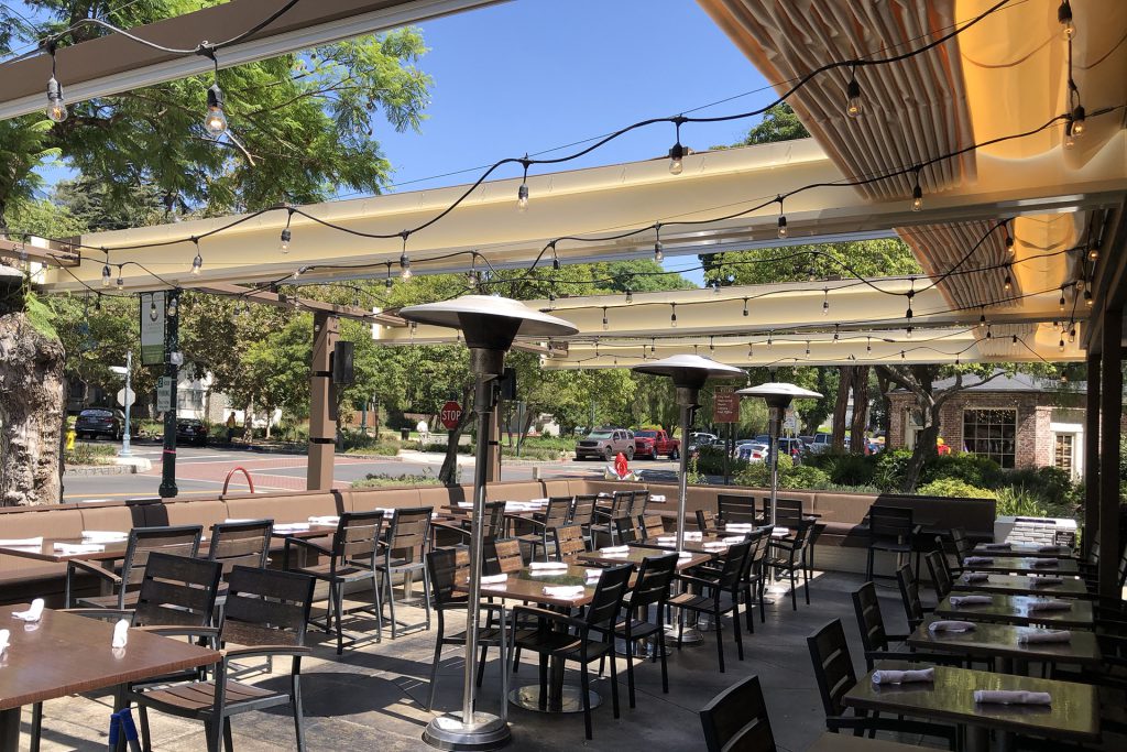 Restaurants Featuring Covered Patios by ShadeFX - ShadeFX